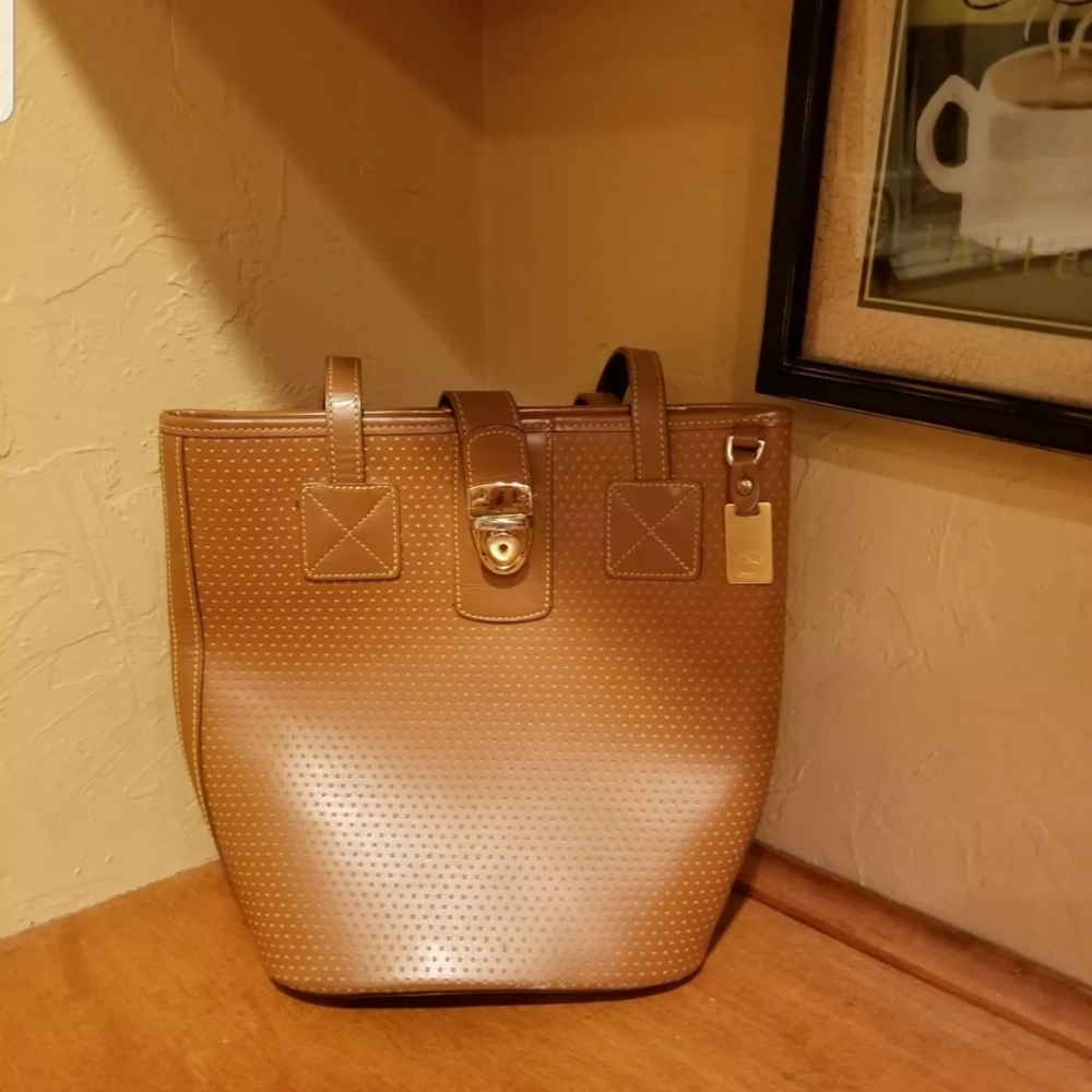 Dooney and Bourke leather tote purse